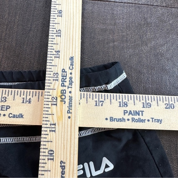 Fila Black & White Sports Skirt Pleated Back Sz XL Golf, Tennis, Gym Ready - Picture 7 of 9